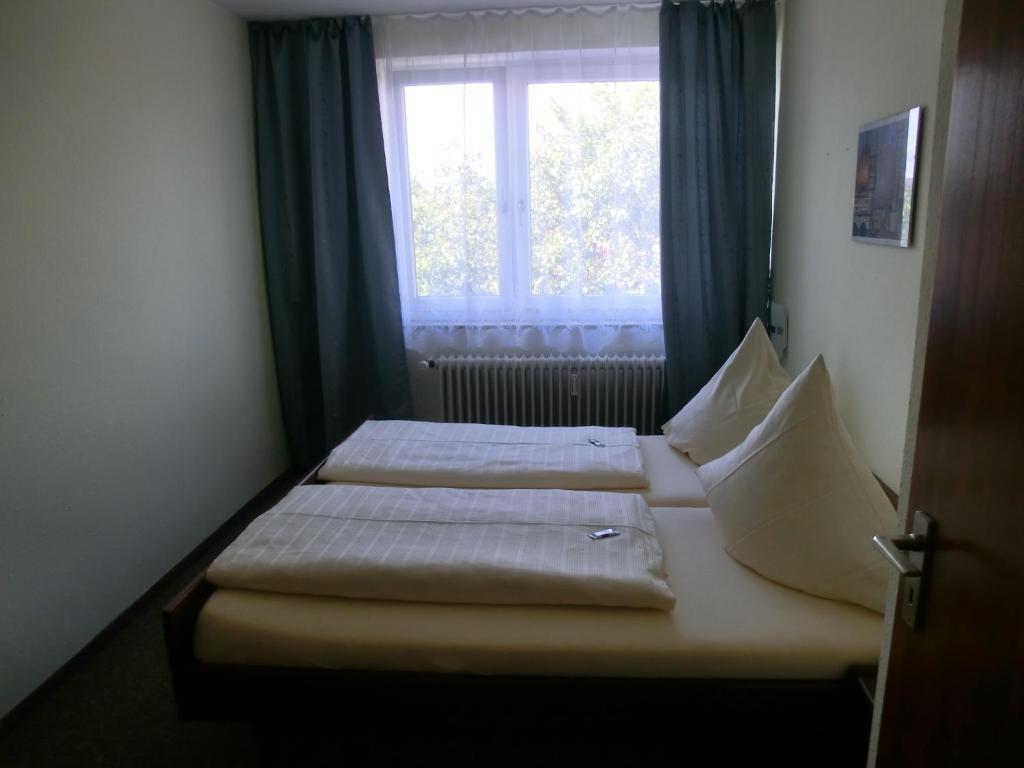 Donauhotel Neu-Ulm Zimmer foto